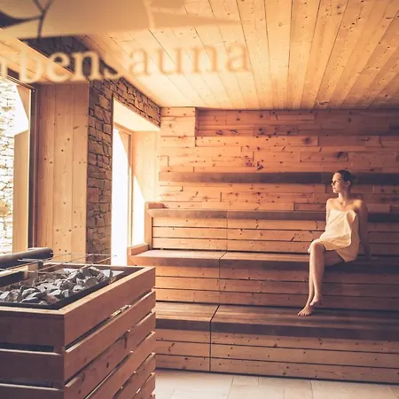 Annelies Apartmanhotel 4*