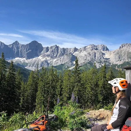 Annelies Ramsau am Dachstein