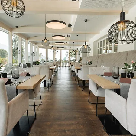 Hotel apartamentowy Annelies 4*