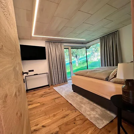 Annelies Aparthotel